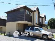 LINDA CASA EN PUCON EN ARRIENDO AÑO CORRIDO EN CONDOMINIO