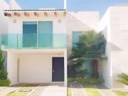 Linda casa en puebla, BLVD Zurich No. 5