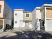 Linda Casa en RENTA 1 y medio baño