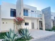 Linda Casa en RENTA Villas del Renacimiento