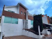 Linda casa en Residencial Chiluca con jardín, cisterna,...