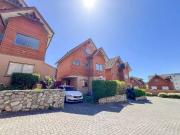 Linda Casa En Venta, Condominio Cerrado, Lomas San Sebastián