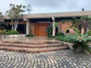 LINDA CASA EN VENTA EN CASUARINAS SURCO