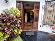 LINDA CASA EN VENTA EN MIRAFLORES, AV. VILLARÁN