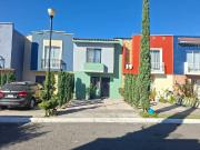 LINDA CASA EN VENTA EN PARQUES DE TESISTAN