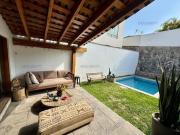 Linda casa frente a parque en Rinconada del Lago