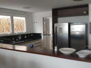 LINDA CASA FRENTE AO MAR EM CONDOMÍNIO PÉ NA AREIA