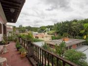 LINDA CASA JARDIM GUEDALA