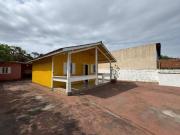 linda casa lote inteiro pé na areia com espaço pra piscina