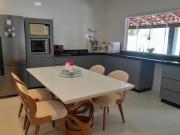 Linda Casa na Região dos Lagos