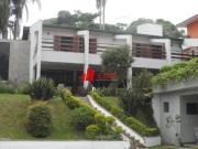 Linda Casa no Condomínio Chácara da Lagoa em Itapecerica...