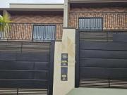 Casa com 3 dormitórios à venda, 110 m² por R$ 890.000,00...