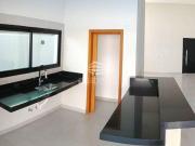 Linda Casa Nova à venda no Condomínio Terras do Vale –...