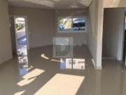 Linda casa nova, com vista espetacular