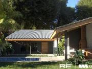 Linda casa novinha com piscina churrasqueira cidade...
