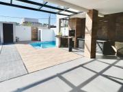 Linda Casa para aluguel e venda com 380 m2 com 4...