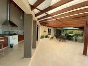 Linda Casa para venda, 273m², com 4 quartos em Santa...