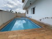 LINDA CASA PARA VENDA E LOCAÇÃO EM EXCELENTE LOCALIZAÇÃO