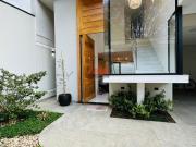 Linda casa para venda na zona sul de São Paulo, travessa...