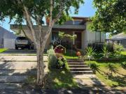 Linda casa para venda ou locação no Condominio Mirante...