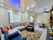 Casa com 5 dormitórios à venda, 302 m² por R$...