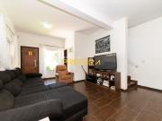 Linda casa TRIPLEX de 300 m² em Santa Cândida