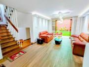 LINDA CASA URB. PROL. BENAVIDES, SURCO