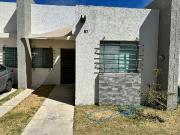 Linda casita en coto