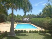 Linda chácara à venda com porteira fechada com 4...