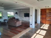 Linda Chácara à Venda em Condomínio Fechado, 2.500m²...