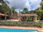 Linda chácara bem localizada antes do centro de Ibiúna!