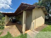 Linda chácara com casa térrea a 40 min. de SP