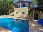 Linda chácara em condomínio fechado!