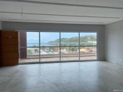 Linda Cobertura frente mar alto padrão com 03 dormitórios