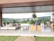 Linda e exclusiva casa projetada por Studio Arthur Casas...