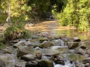Linda finca con 300 m sobre el río manzanares