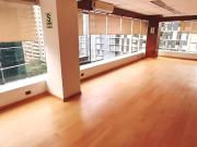 LINDA OFICINA EN ESQUINA EN PARDO MIRAFLORES