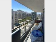 Linda pieza, cerca metro UC, amoblada, sol y vista