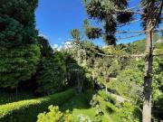 Linda propriedade próxima do centrinho com lazer...