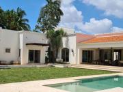 Linda residencia de 1 planta! Excelente ubicación!