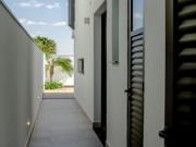 LINDA RESIDENCIA NO CONDOMINIO LORIAN COM 4 SUITES E PISCINA