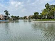 LINDA VILLA EN CASTELAGO CON VISTA AL LAGO