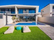 LINDA — Villas exclusivas de diseño contemporáneo en...