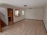 Linda y acogedora casa en condominio de solo 4 casas... Linda y acogedora casa en condominio de solo 4 casas...