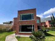 Linda y amplia casa tipo rústica en el sector del...