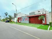 Linda Y Exclusiva Casa De 3 Niveles En La Encantada De...