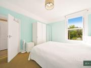 Linden Avenue, London NW10 2 bed flat to rent £2,300 pcm...