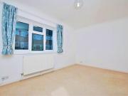 Lindfield Gardens, Guildford, Surrey GU1, 2 bedroom flat...