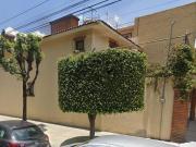 LINDÍSIMA CASA EN EL CENTRO DE COYOACÁN