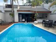 Lindíssima casa com piscina próximo a praia no Jardim...